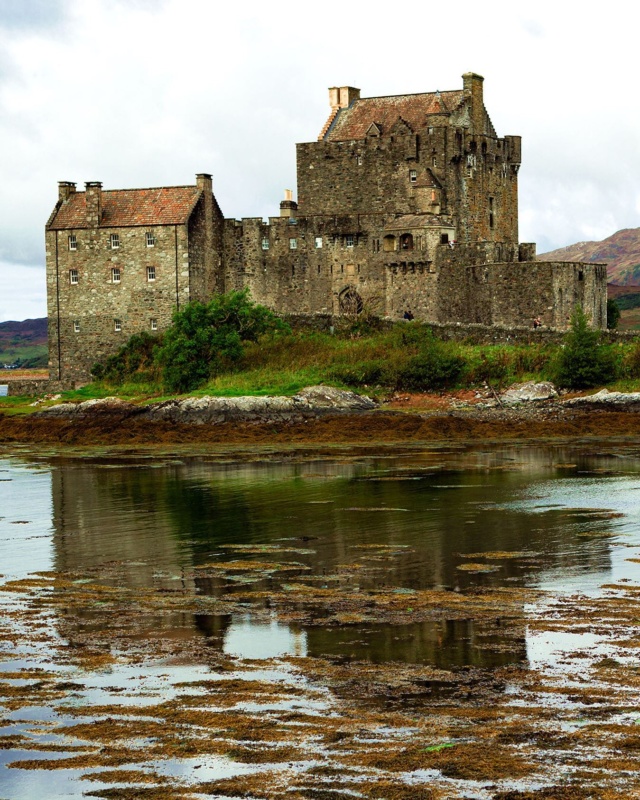 When shooting #foodover50 episodes in Scotland, we try to stop by #eileandonancastle on our way back down to London. What is your favorite place to visit? #fo5o #publictelevision #healthyliving #healthyeating #boomerlongevity #agingwell #dreamtravelstyle #scottishhighlands #castlesofscotland