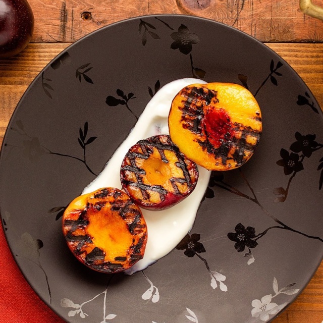 Grilled stone fruit makes for a great Sunday afternoon snack or dessert. Get this #recipe on our website, link in profile. #healthydesserts #lesssugar #boomerlongevity #dietarywellness #grilledstonefruit #fo5o #foodover50 #publictelevision #eatingforhealth
